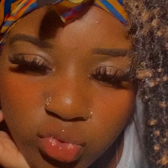 Meet your Posher, 5ivestaar - Picture 2 of 3